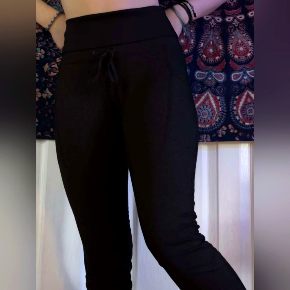 Athletic pants, black, women size small